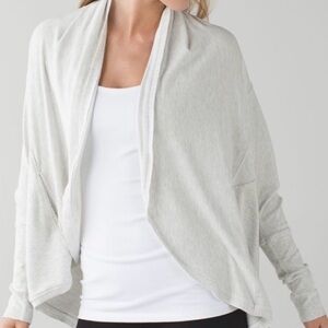 Lululemon | To & Flow Wrap | Sz 4 | Heathered Mod White | EUC